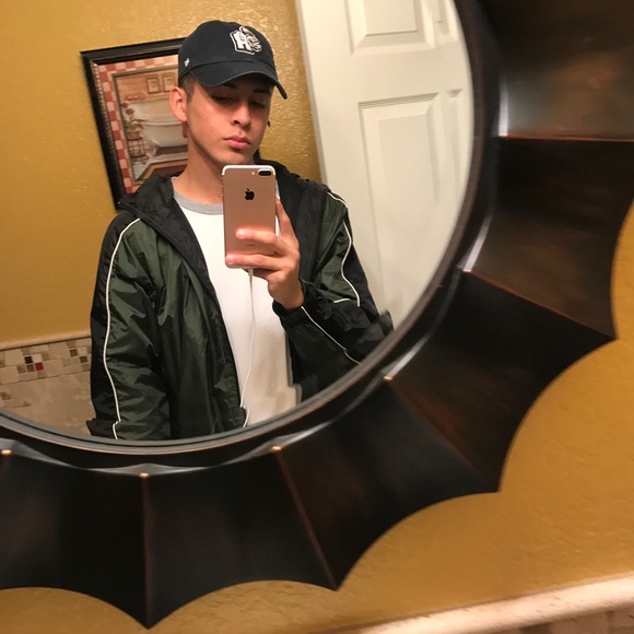 Meet your Posher, Francisco - Picture 1 of 1